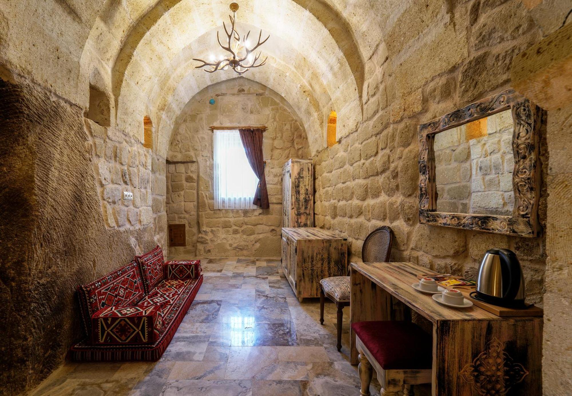 Отель Doctor'S Cave Cappadocia Ортахисар Экстерьер фото